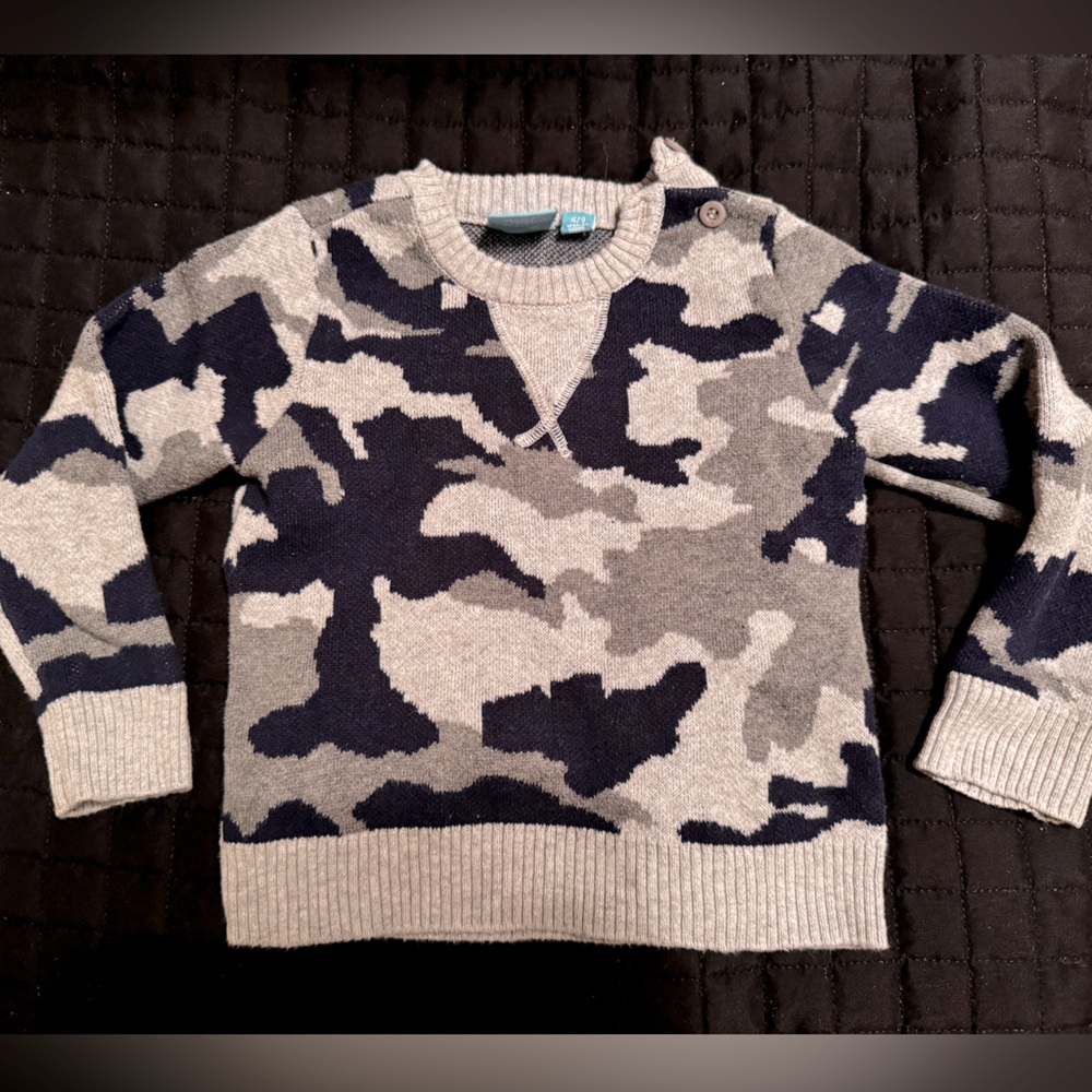 Bear camp navy and gray camo sweater with button neck 6-9M